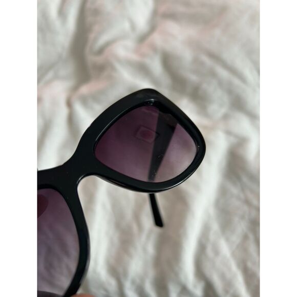 QUAY Breath Of Life Black Sunglasses